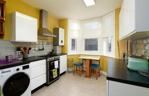 GuestReady - Cosy Retreat in the East End - Foto 6