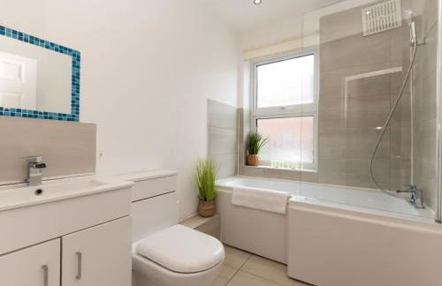 Pass the Keys 2BR House Garden Sleeps 6 Elizabeth Line - Foto 34