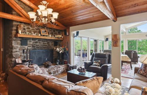 Lake Escape to an Elegant 4 Br Home 3 bath Home - Foto 9