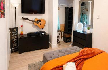 Quiet & Centrally located House - PRIVATE PARKING, LAUNDRY AND STORAGE FOR LUGGAGE - Foto 7