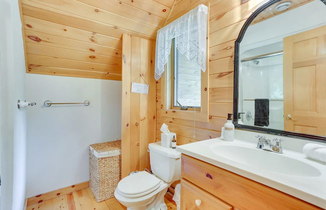 Pocono Dog-Friendly Home on River - Foto 26