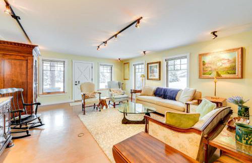 The Barn at Dancing Deer Ranch in Bedford - Photo 6