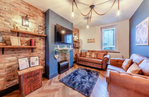 Smugglers Cove - Photo 1