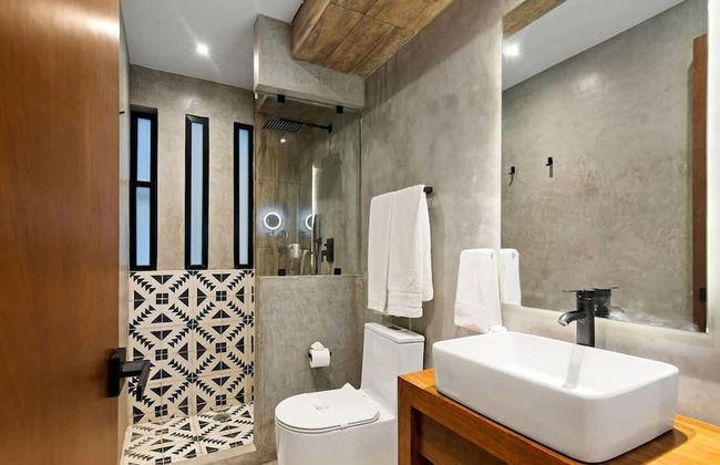 Ocean Breeze Loft Steps Away From Hotel Zone - Photo 16