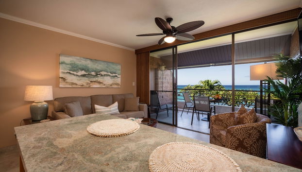 Kuleana 409 Oceanfront 1 bedroom 1 bath condo 1 Condo by RedAwning - Foto 3, Quarto