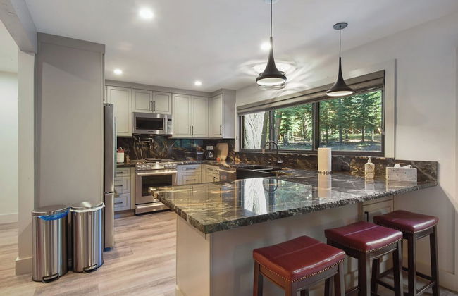 Serenity on Statford Close to Northstar! - Photo 9