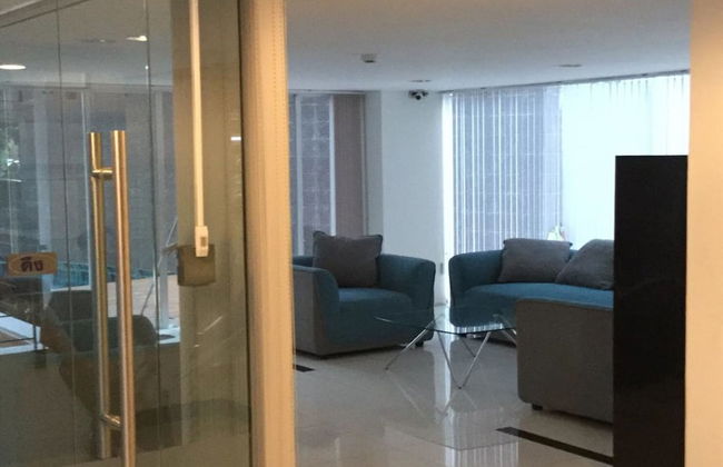 Chateau In Town By Renvio - Photo 3