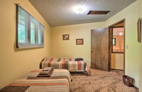 Rogers Cabin with Direct Access to Beaver Lake! - Foto 29