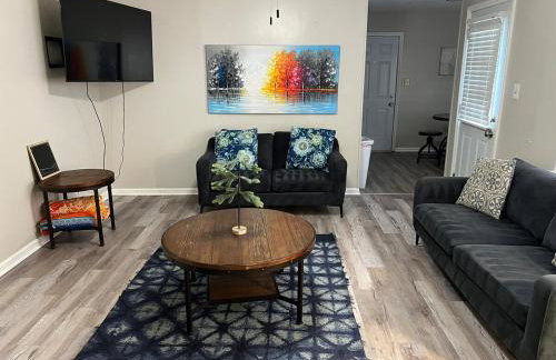 Sweet Home Alabama 4BR 2BA oasis with pool WI-FI - Foto 14