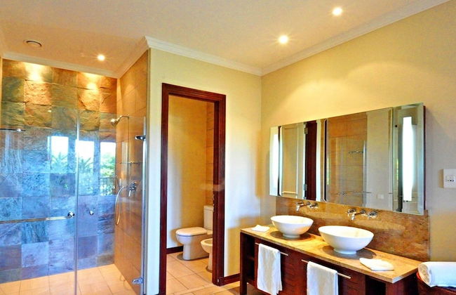 Eden Island, Beach front, Luxury, 3 Bed Ensuite, WiFi - Photo 19