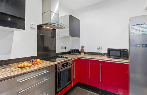 Lovely 4b Stay- Ideal for Contractors & Families - Photo 20