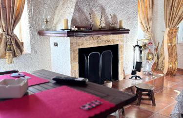 Δωμάτια Εξοχή-With fireplace and view to the sea - Foto 30