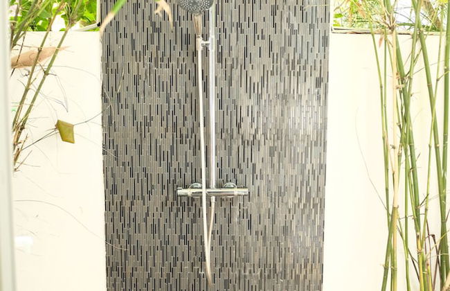 Ultravioleta Boutique Residences - Photo 54