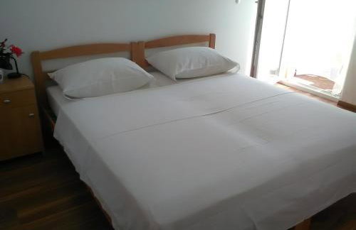 Apartments Zvone,place by the sea - Photo 20