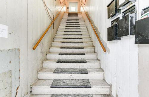 Bring a Pet Historic Downtown Olean Apartment - Foto 22