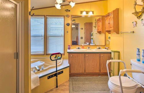 Cozy Yuma Retreat with Furnished Patio and Grill! - Foto 12