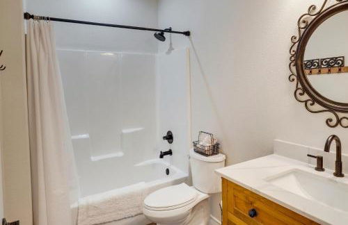 5 Mi to Lake! Home with Boat Parking and Pool Access - Photo 17