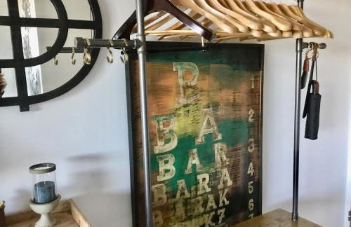 Studio neuf déco vintage face mer,terrasse ,jardin,wifi,parking sous-sol - Foto 20