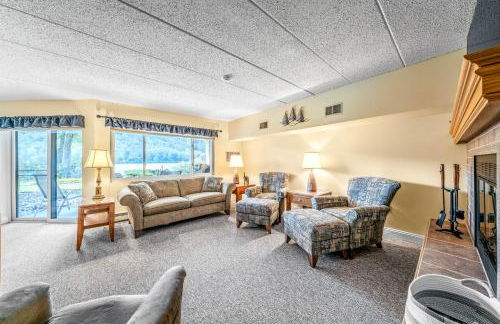 Epic Views and Pool Access! Gem on Big Boulder Lake - Foto 7