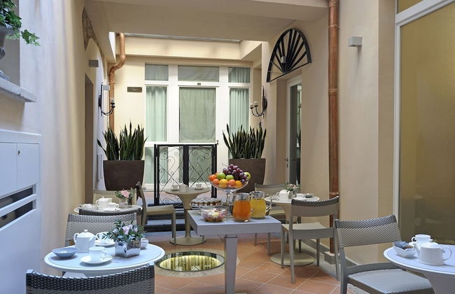 Trevi Palace Luxury Inn - Foto 30