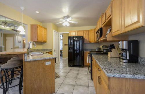 Coburn Cabin @ Country Club Game Room New Central AC Pet and Family-Friendly - Photo 13