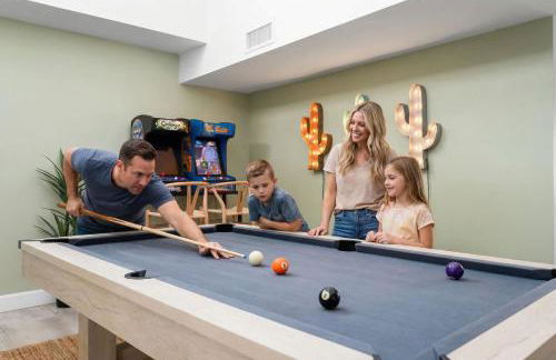 Game Room Resort Pool HotTub Modern Desert Oasis - Foto 50