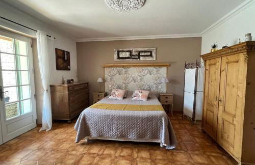 84A - "Mas d'Elise" magnificent villa with pool in the heart of Luberon - Foto 62