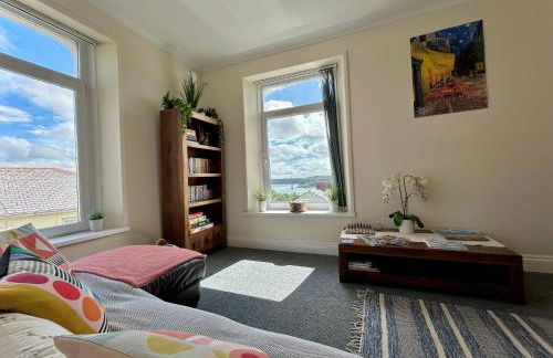 Spacious Pembrokeshire Apartment - Foto 9