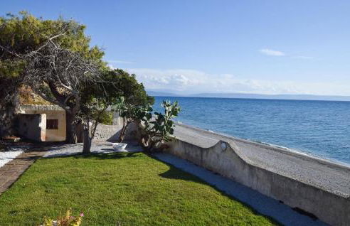 3 Bedroom Lovely Home In Gizzeria Lido - Photo 16