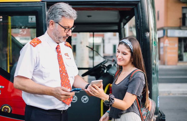 Autobus turistico di Visby - Foto 3