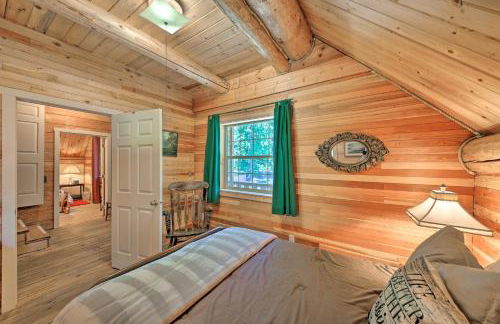 Expansive Moyie Riverfront Cabin - Pets Welcome! - Foto 19