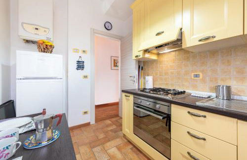 Blu&Yellow Apartment in Parma Station - Photo 11