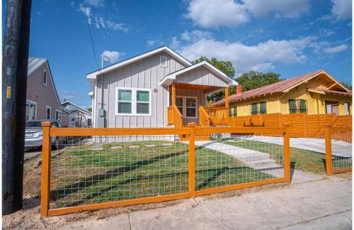 Lovely & Charming 4br/2.5ba Near Downtown's Prime - Foto 4