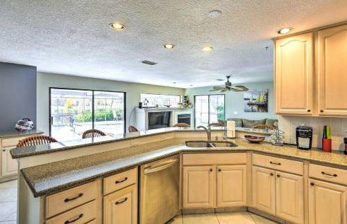 Solar-Heated Pool! Tropical Apollo Beach Hideaway - Foto 11