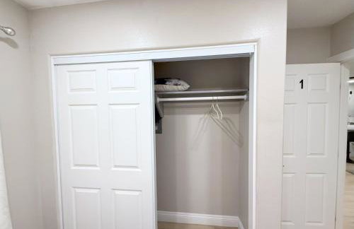 Exotic Homes Gillespie Dr by SD stay - Foto 35