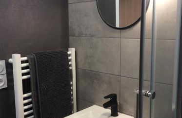 Les Obiones, vue latérale mer, Fort Mahon Plage, magnifique studio cabine 4p, avec balcon , parking privé gratuit, wifi, classé 2 étoiles, exposition plein sud en Baie de Somme - Foto 8