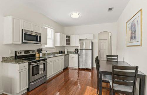 Pristine and comfy Mid-City 2BD 1BA - Foto 8