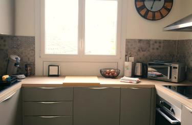 Superbe T3 climatisé - centre historique - vue port de plaisance - balcon - WIFI - 5e avec ascenseur - Foto 12