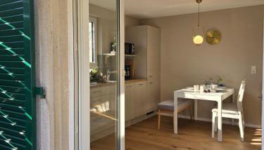 Charmante 3-Schlafzimmer Wohnung mit Garten - Foto 4