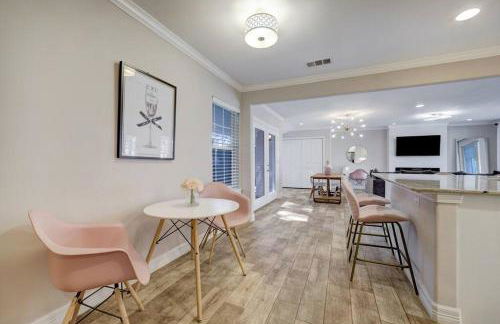 The Jasper Abode - 10 mins to Galleria - Peaceful - Foto 10