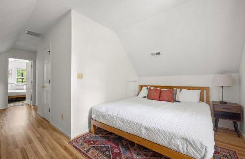 Bryce Cabin - Hot Tub, Fire Pit, Pets, Screened Porch, Wi-Fi - Foto 33