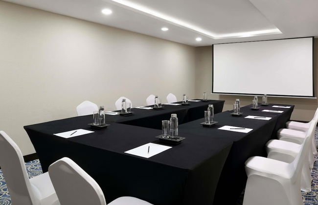 Movenpick Hotel Apartments Al Mamzar Dubai - Photo 59