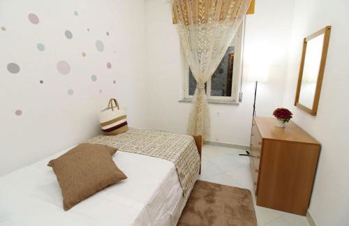 Holiday-House-Camelia-600-meters-from-the-beach - Photo 3