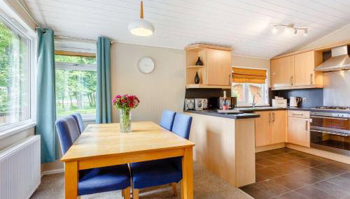 Kingham Lodge - Photo 4