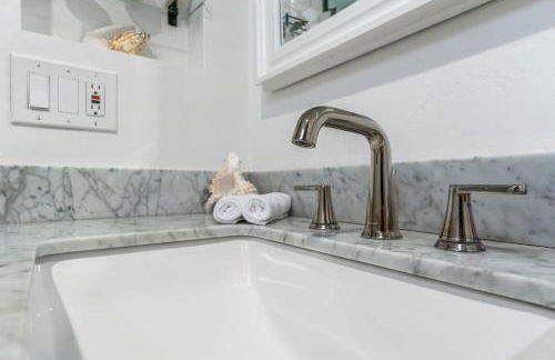 Seaside Serenity with Ocean Views - Photo 43