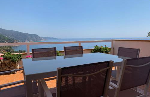 ⭑ Terrace + Sea views + Private Beach. What else? ⭑ - Foto 1