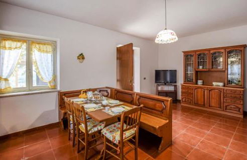 5 Bedroom Beautiful Home In Giove - Foto 21