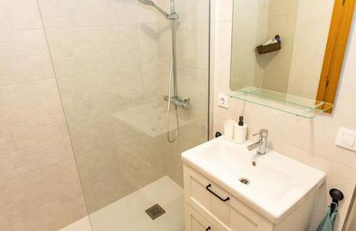 Apartamento Sereno 3 | Piscina, Garaje, Terraza y Playa - Foto 24