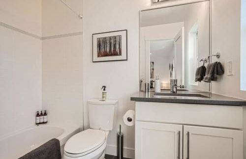 New Build and Pet Friendly Near to Highlands and RiNo - Foto 63