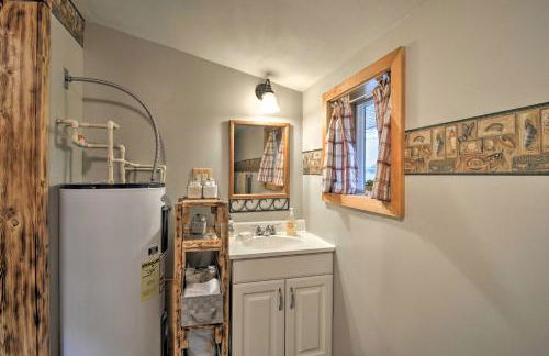 Rustic Frederic Cabin Near Cross-Country Skiing! - Foto 17